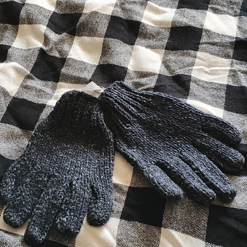 Handmade wool gloves - Picture 5 of 6